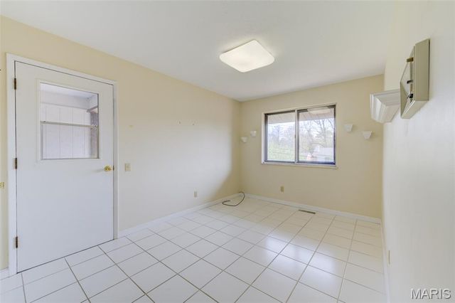 1946 Burlewood Drive, St Louis, MO 63146