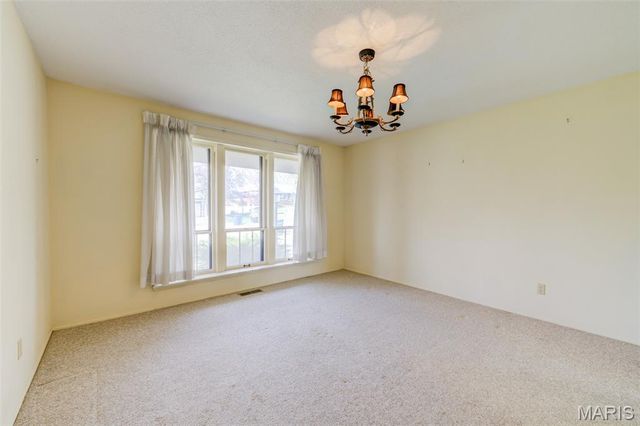 1946 Burlewood Drive, St Louis, MO 63146