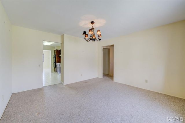 1946 Burlewood Drive, St Louis, MO 63146