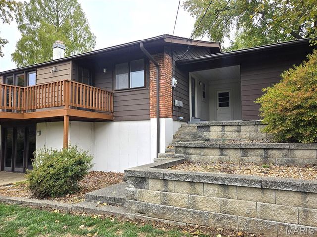 1946 Burlewood Drive, St Louis, MO 63146