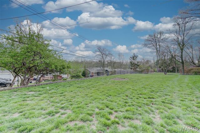 1946 Burlewood Drive, St Louis, MO 63146