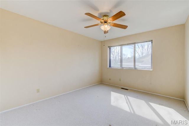 1946 Burlewood Drive, St Louis, MO 63146