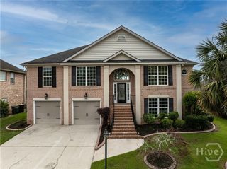 24 Redwall Circle, Savannah, GA 31407