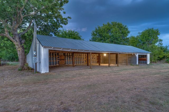 4104 VZ County Rd 3501, Wills Point, TX 75169