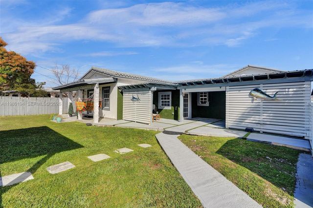 1520 SW 86th Ct, Miami, FL 33144