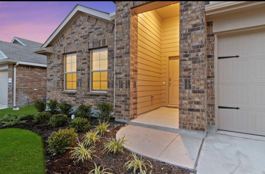 2432 Edisto Beach Drive, Fort Worth, TX 76108