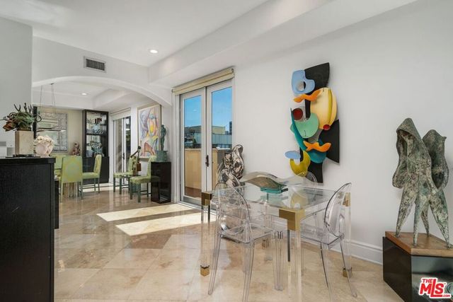 137 S Spalding Drive 401, Beverly Hills, CA 90212