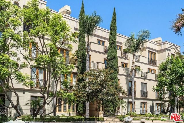137 S Spalding Drive 401, Beverly Hills, CA 90212