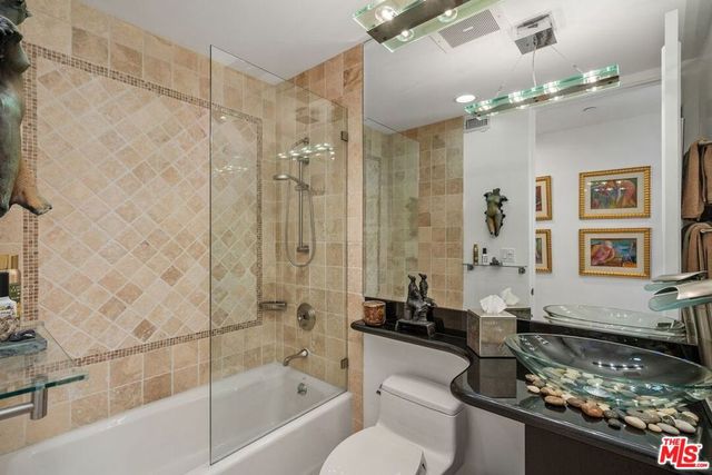 137 S Spalding Drive 401, Beverly Hills, CA 90212
