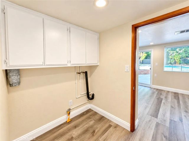 17055 Rayen, Sherwood Forest, CA 91325