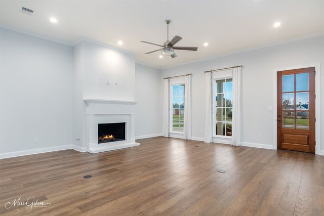 2116 Old Grove Circle, Shreveport, LA 71106