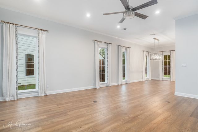 2116 Old Grove Circle, Shreveport, LA 71106