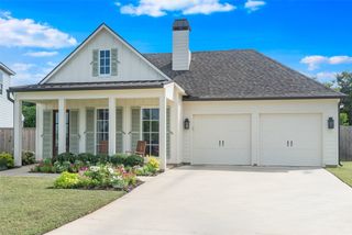 2116 Old Grove Circle, Shreveport, LA 71106