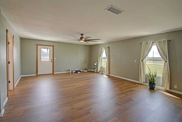 3559 Springfield Road, Springtown, TX 76082