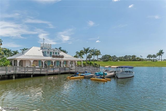 14586 Tropical DR, Naples, FL 34114