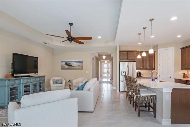 14586 Tropical DR, Naples, FL 34114