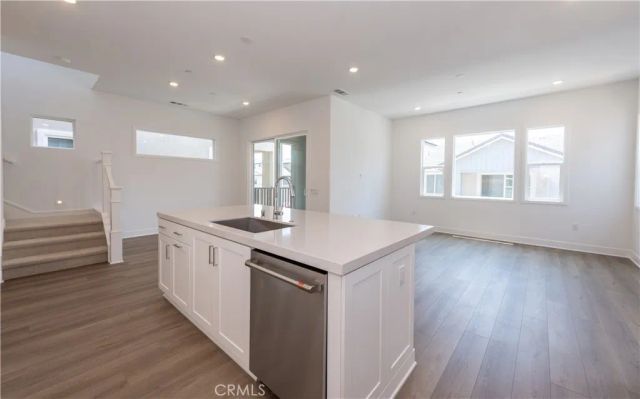 136 Seep, Irvine, CA 92618