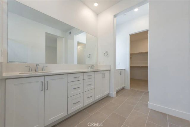 136 Seep, Irvine, CA 92618