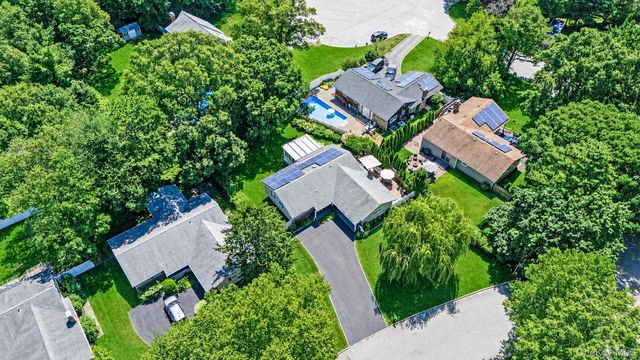 15 Locksley Lane, Nesconset, NY 11767