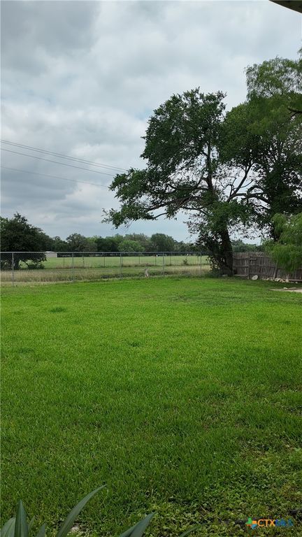Image 23 of property listing at 608 W Thomas, Cuero, TX 77954