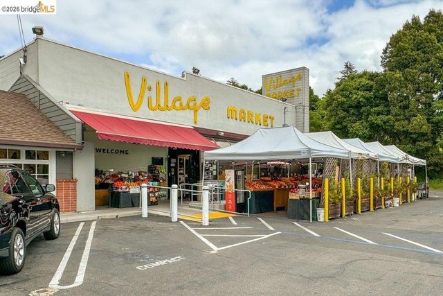 84 TEMPLAR PLACE, Oakland, CA 94618