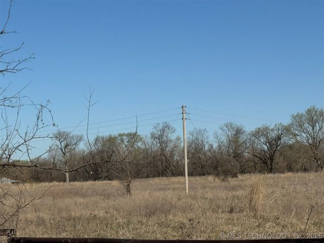 20850 N 3946 Road, Bartlesville, OK 74003