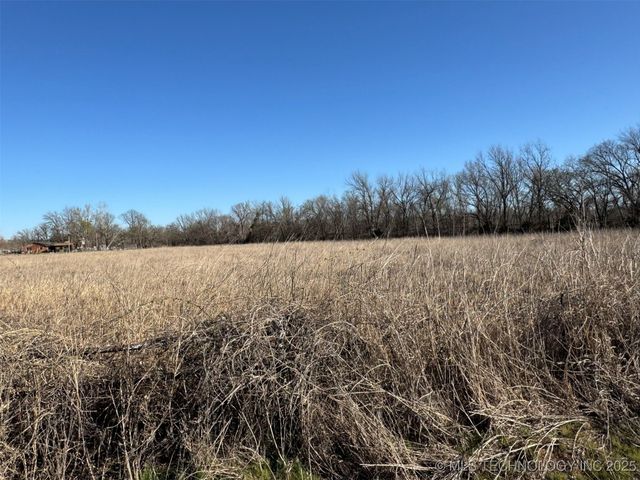 20850 N 3946 Road, Bartlesville, OK 74003