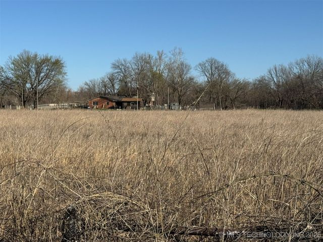 20850 N 3946 Road, Bartlesville, OK 74003