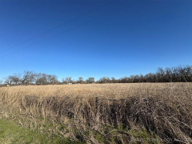 20850 N 3946 Road, Bartlesville, OK 74003