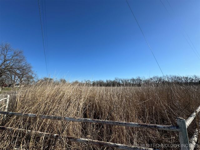 20850 N 3946 Road, Bartlesville, OK 74003