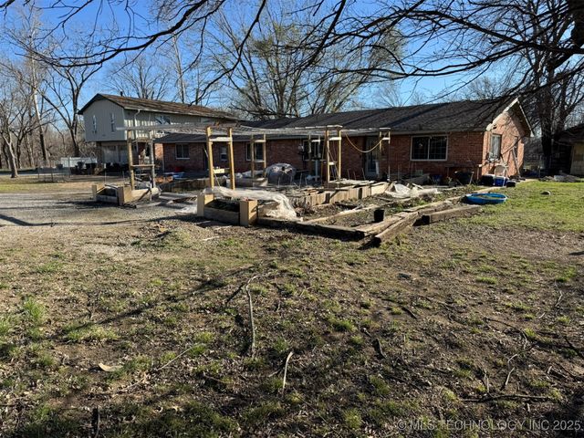 20850 N 3946 Road, Bartlesville, OK 74003