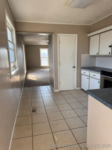 20850 N 3946 Road, Bartlesville, OK 74003