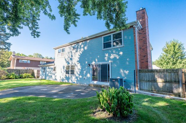 1609 Barry Lane, Glenview, IL 60025
