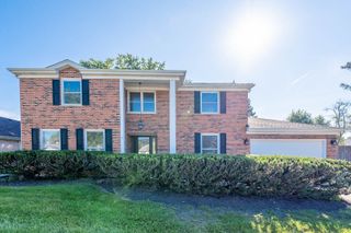 1609 Barry Lane, Glenview, IL 60025