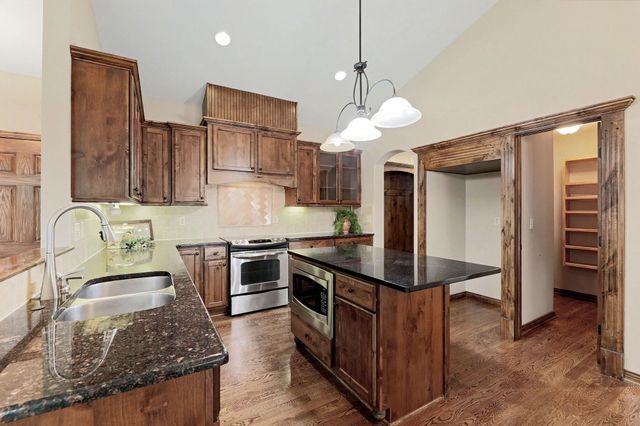 4403 N Cimarron St, Wichita, KS 67205