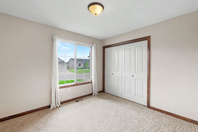 4403 N Cimarron St, Wichita, KS 67205