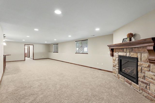 4403 N Cimarron St, Wichita, KS 67205