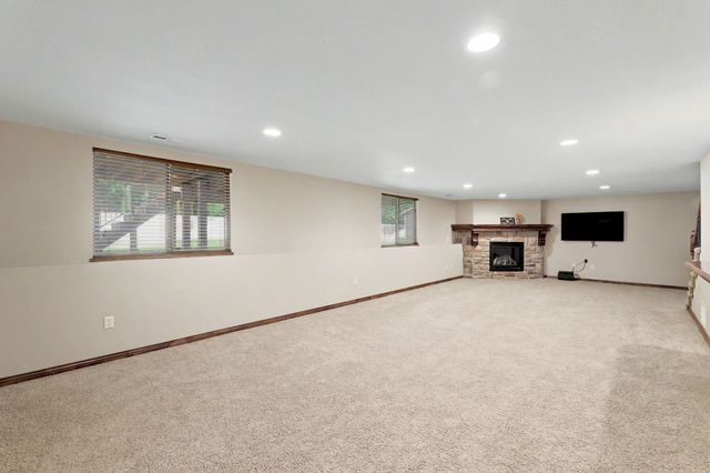4403 N Cimarron St, Wichita, KS 67205