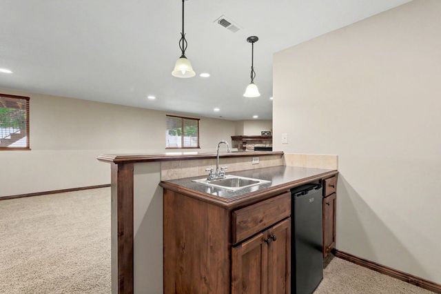 4403 N Cimarron St, Wichita, KS 67205