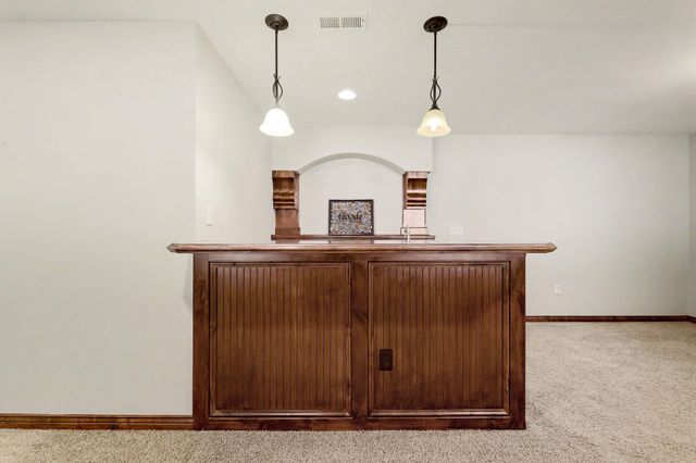 4403 N Cimarron St, Wichita, KS 67205