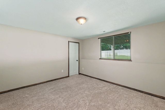 4403 N Cimarron St, Wichita, KS 67205
