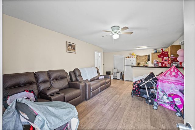 10621 Lane Street, Houston, TX 77029