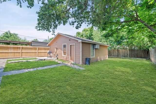 10621 Lane Street, Houston, TX 77029