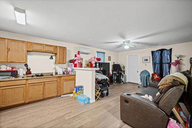 10621 Lane Street, Houston, TX 77029