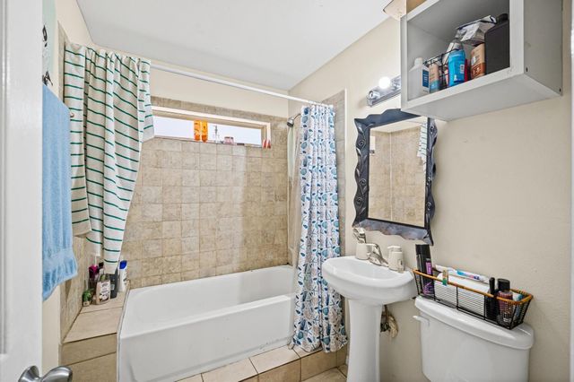 10621 Lane Street, Houston, TX 77029