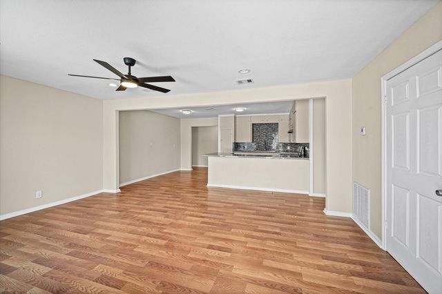 10621 Lane Street, Houston, TX 77029