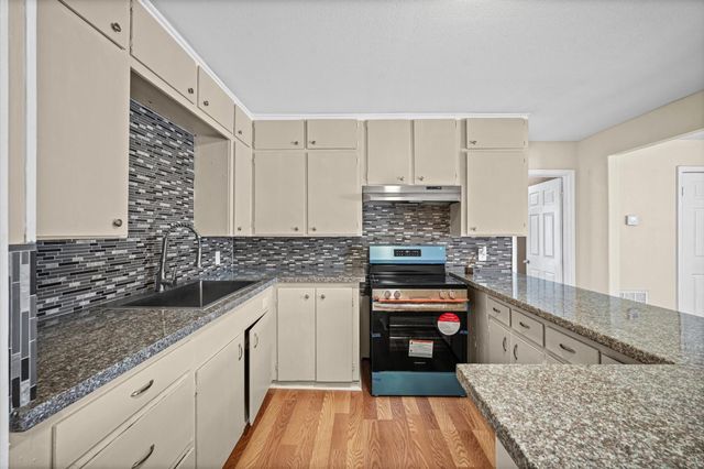 10621 Lane Street, Houston, TX 77029