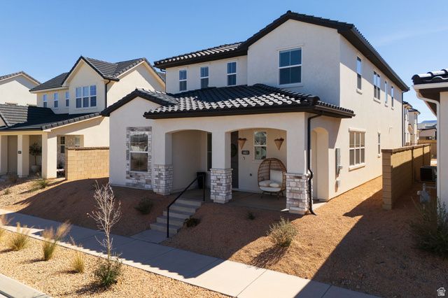 663 W GREEN MOUNTAIN DR, St. George, UT 84790
