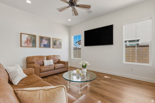 663 W GREEN MOUNTAIN DR, St. George, UT 84790
