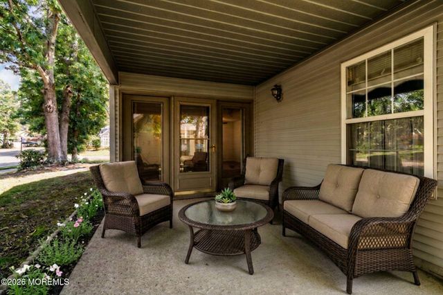 2 Taylor Lane, Jackson, NJ 08527